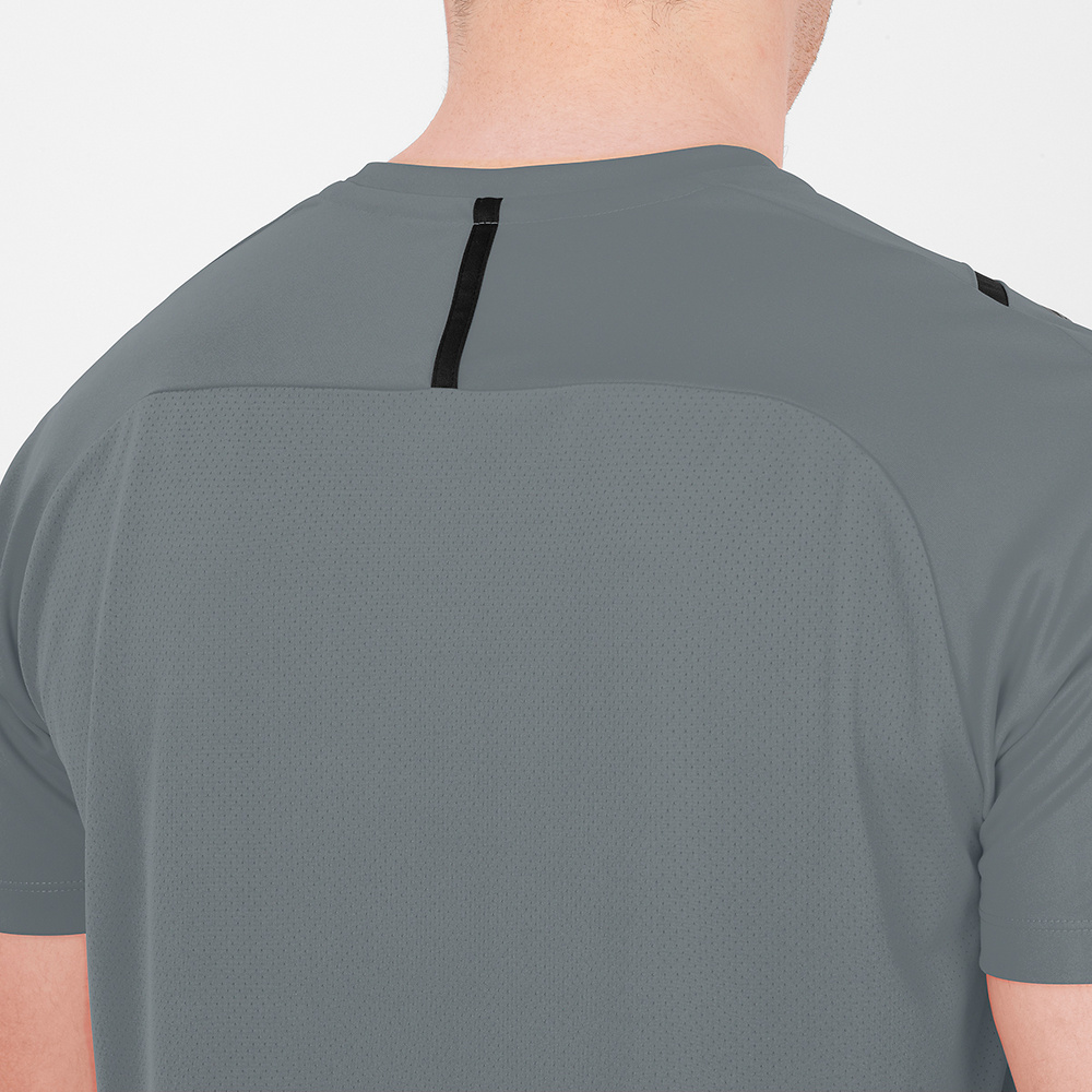 CAMISETA JAKO CHALLENGE MANGA CORTA, GRIS PIEDRA-NEGRA HOMBRE. 