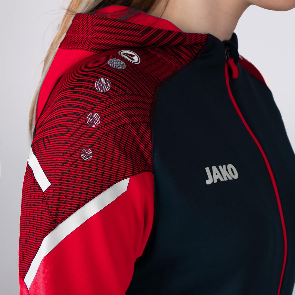 CHAQUETA CON CAPUCHA JAKO PERFORMANCE, MARINO-ROJA MUJER. 