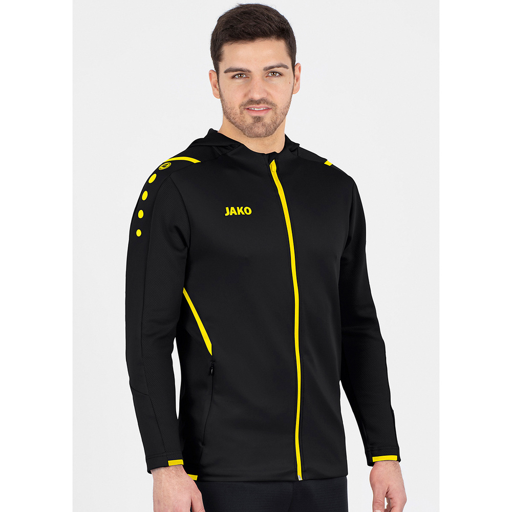 CHAQUETA DE ENTRENAMIENTO CON CAPUCHA JAKO CHALLENGE, NEGRA-AMARILLA HOMBRE. 