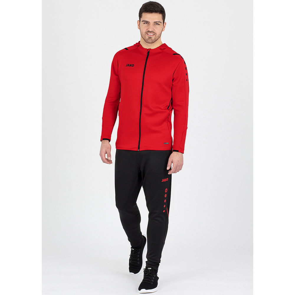 CHAQUETA DE ENTRENAMIENTO CON CAPUCHA JAKO CHALLENGE, ROJA-NEGRA HOMBRE. 