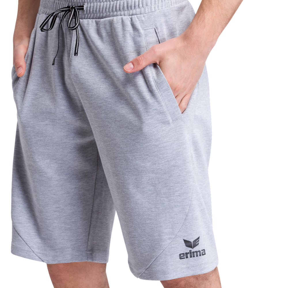 ERIMA ESSENTIAL SWEAT SHORTS, LIGHT GREY MARL-BLACK KIDS. 