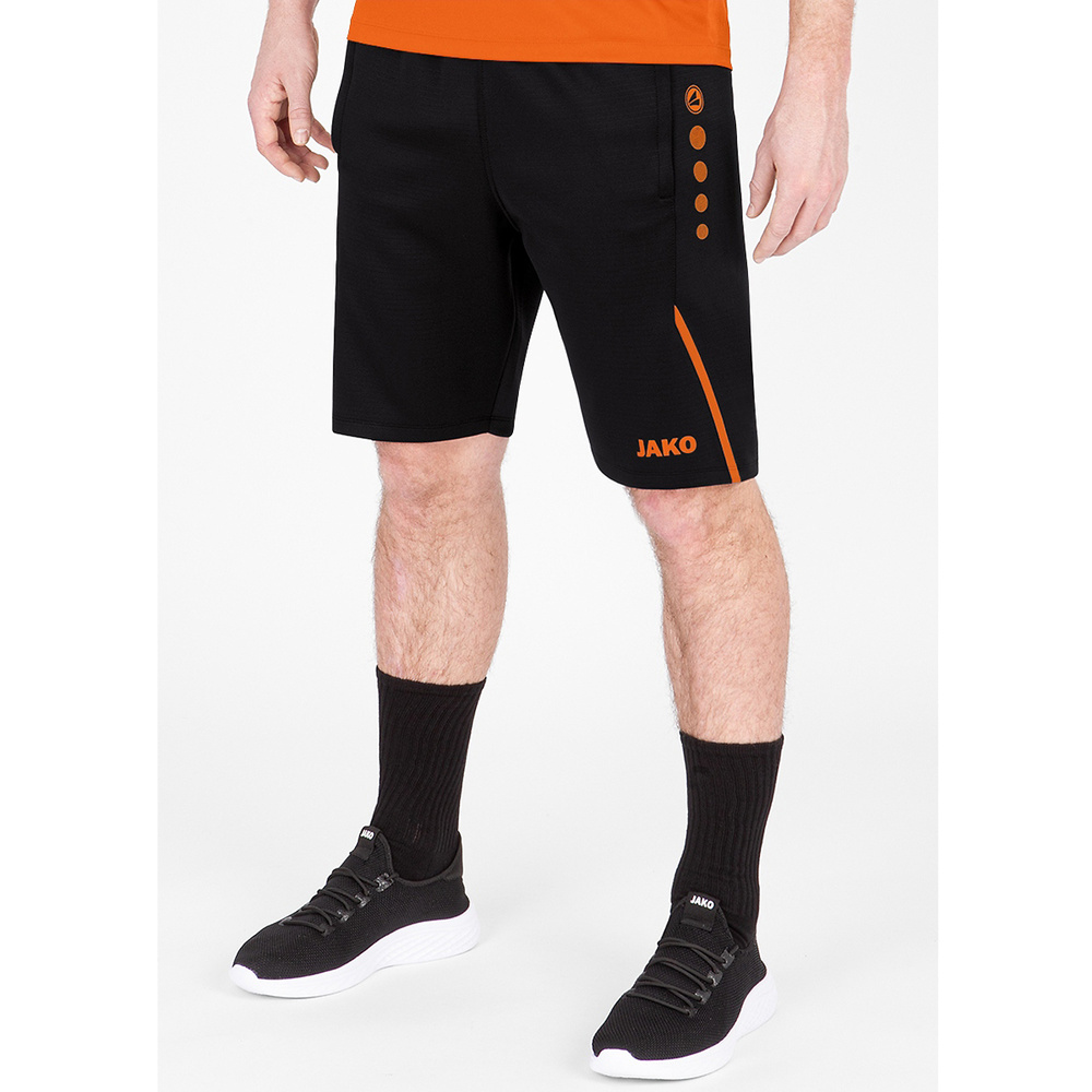 SHORT DE ENTRENAMIENTO JAKO CHALLENGE, NEGRO-NARANJA NIÑO. 